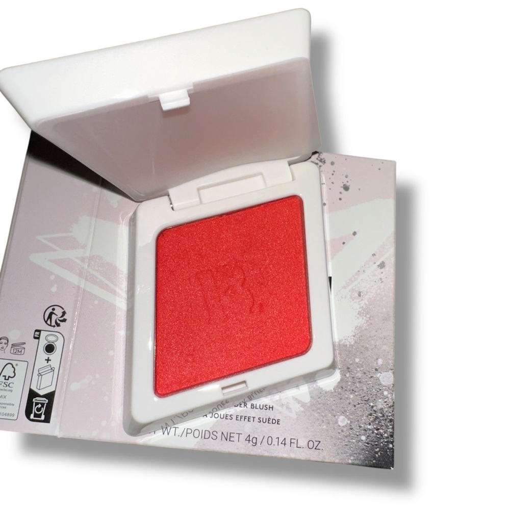 Fenty Beauty by Rihanna Cheeks Out Freestyle Blush in the shade Daiquiri Dip NIB